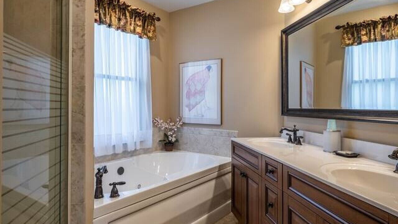 Photo of Bathroom in Nebo
