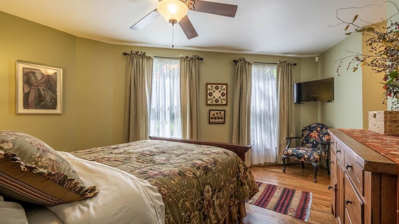 Photo of Bedroom in Nebo