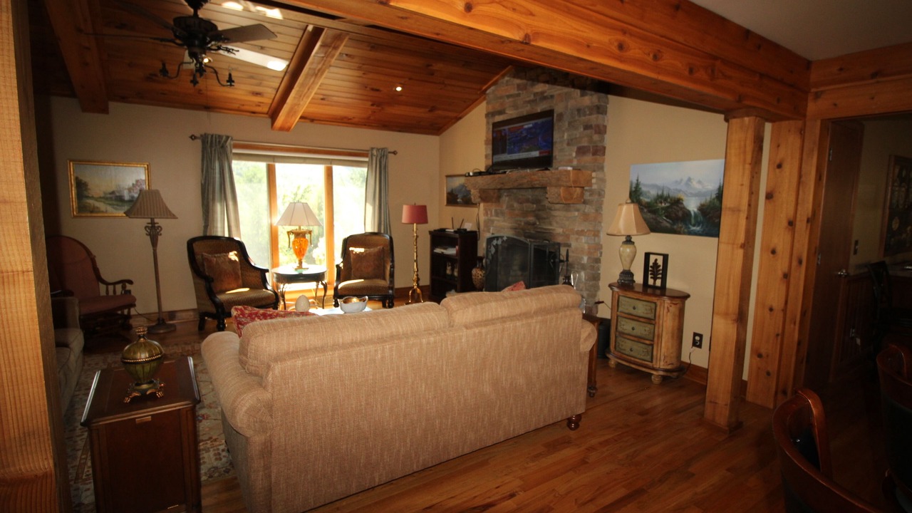 Photo of Livingroom in Jefferson