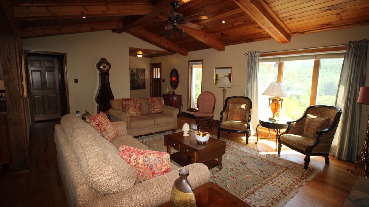 Photo of Livingroom in Jefferson