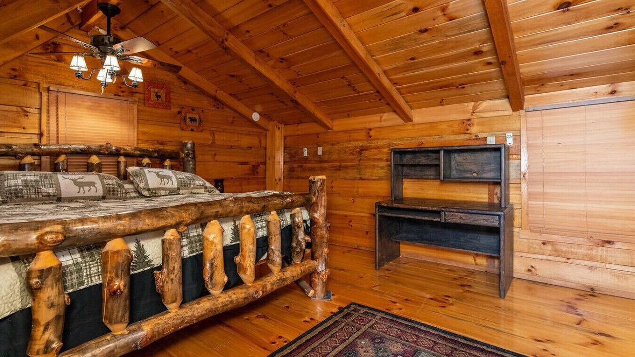 Photo of Bedroom in Campton