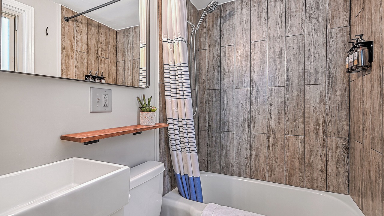 Photo of Bathroom in Johnson City
