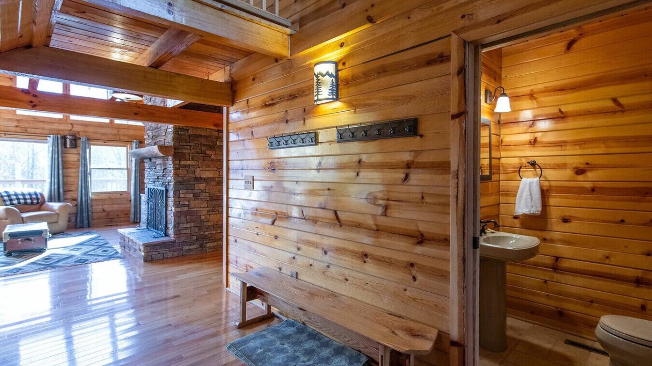 Photo of Bathroom in Pine Ridge