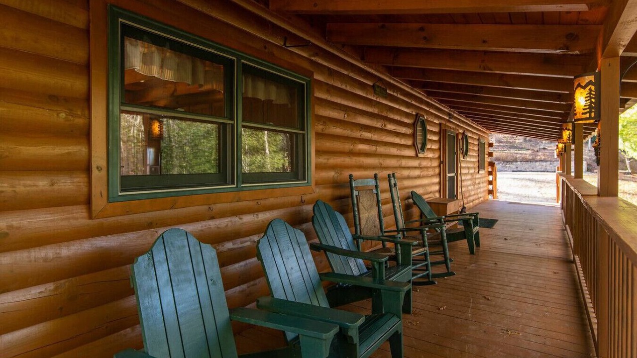 Photo of Patio Balcony in Pine Ridge