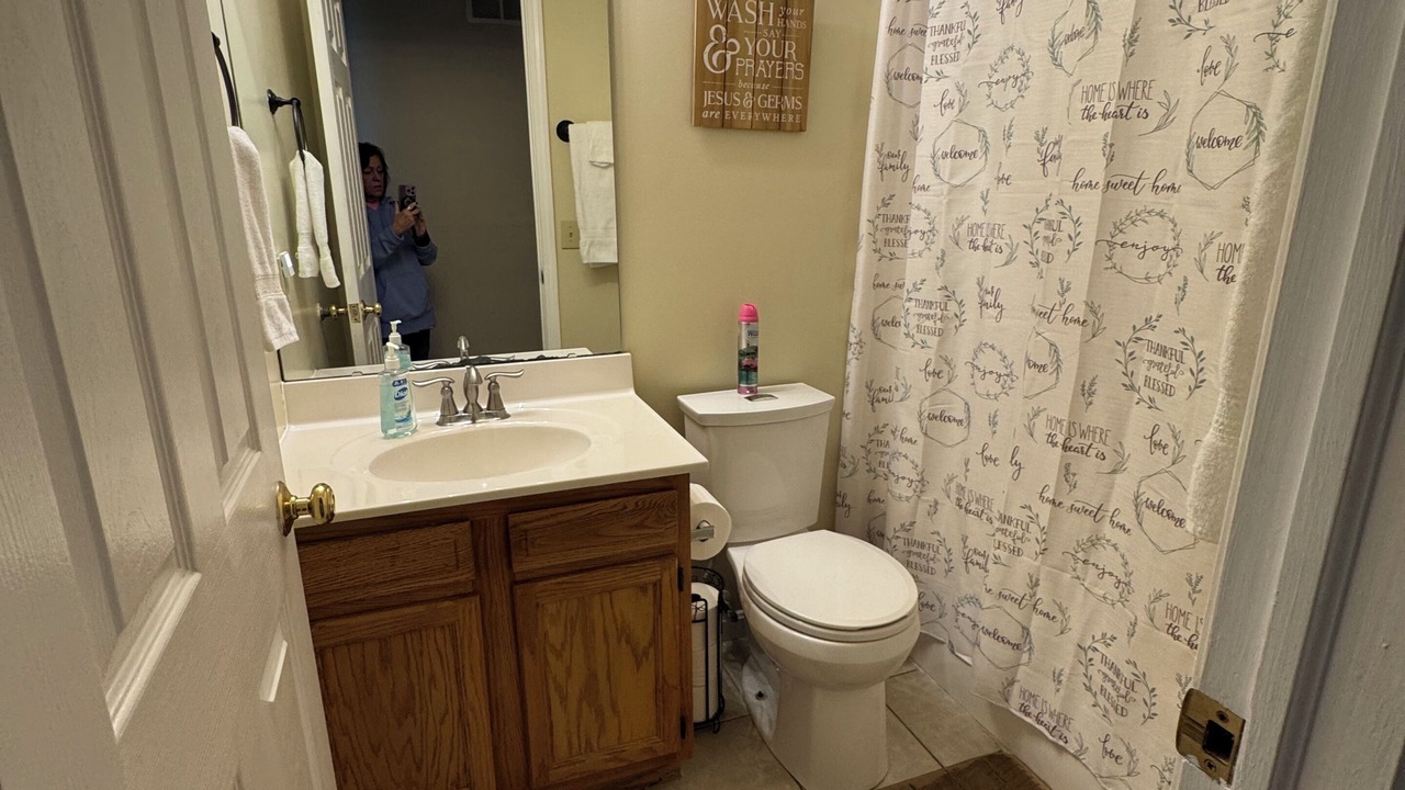 Photo of Bathroom in Dry Ridge