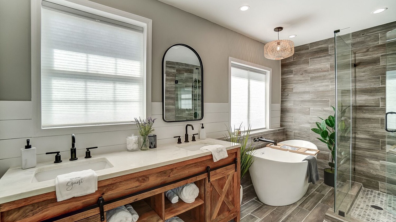 Photo of Bathroom in Loveland