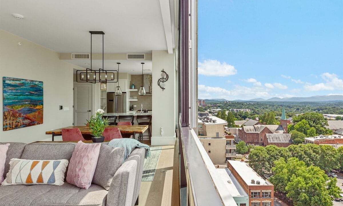 Photo of Bedroom in Downtown Asheville