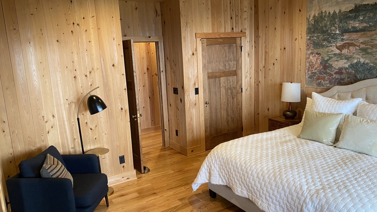 Photo of Bedroom in Black Mountain