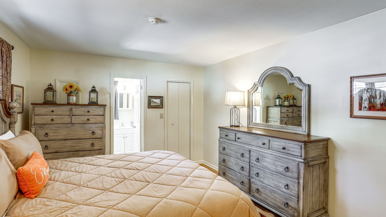 Photo of Bedroom in Boone