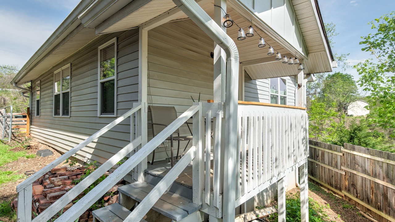 Photo of Patio Balcony in Woodfin