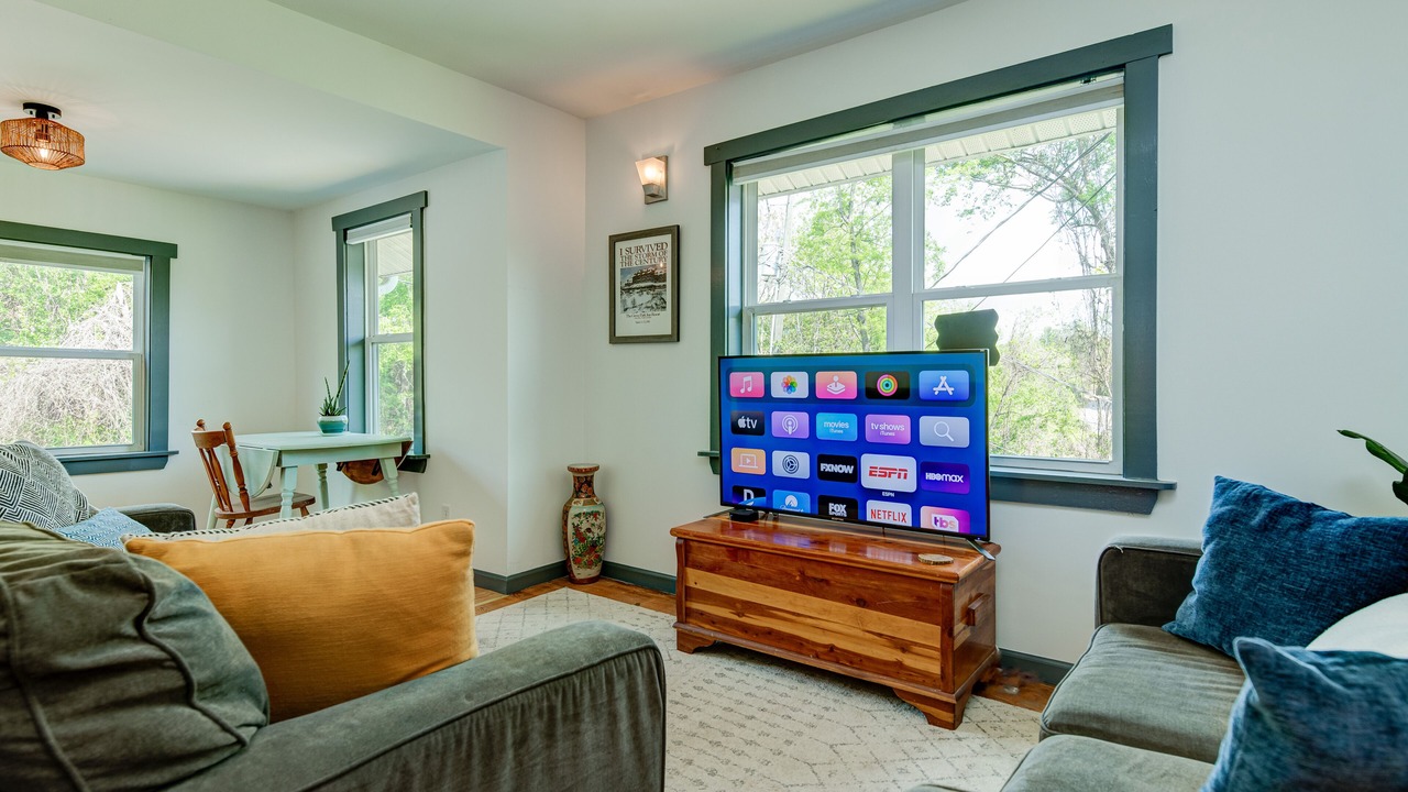 Photo of Livingroom in Woodfin