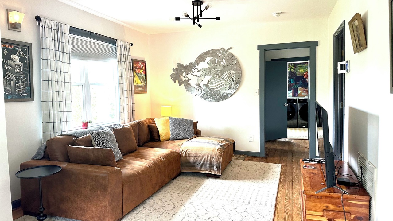 Photo of Livingroom in Woodfin