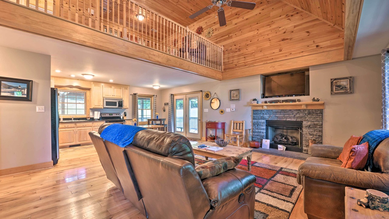 Photo of Livingroom in Fleetwood