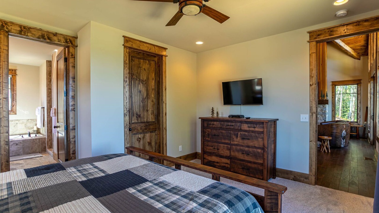 Photo of Bedroom in Elk Park