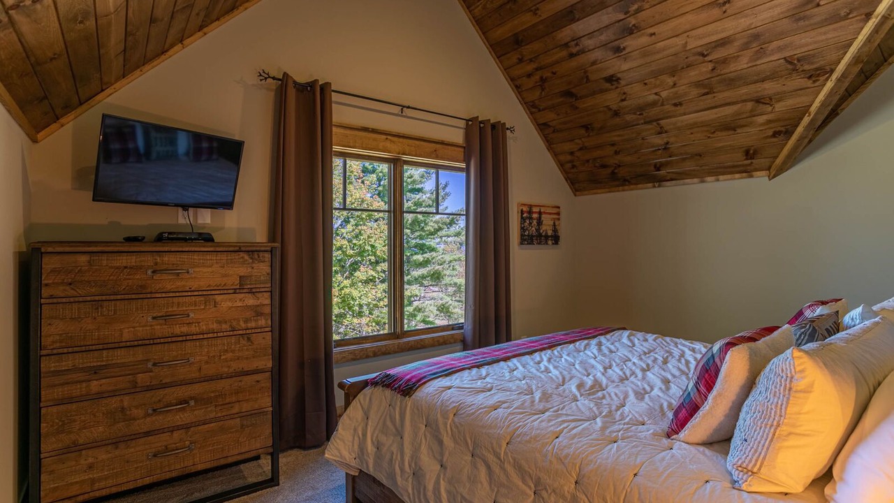Photo of Bedroom in Elk Park