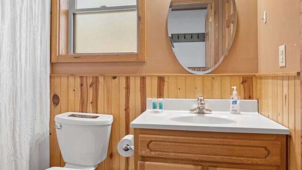 Photo of Bathroom in Stanton