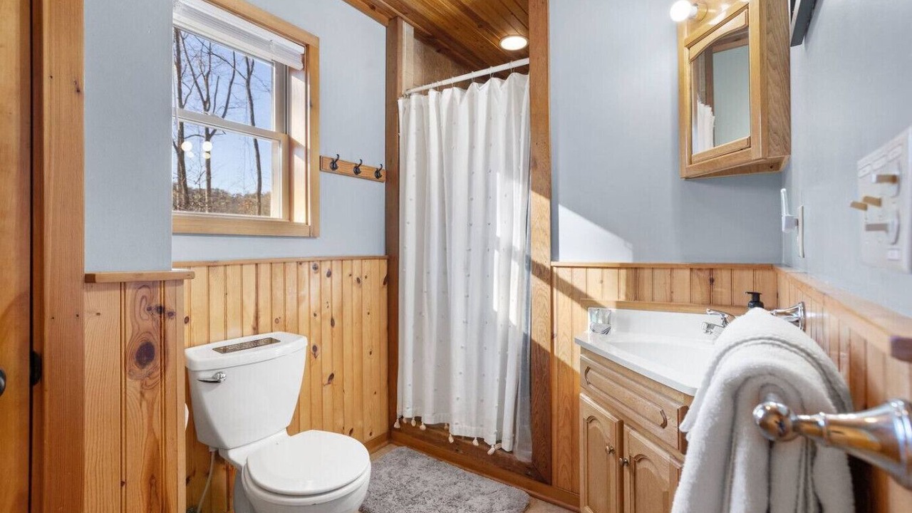 Photo of Bathroom in Stanton