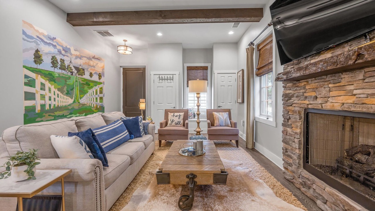 Photo of Livingroom in Lexington