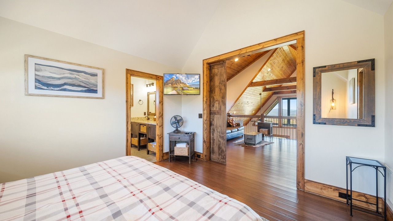 Photo of Bedroom in Elk Park