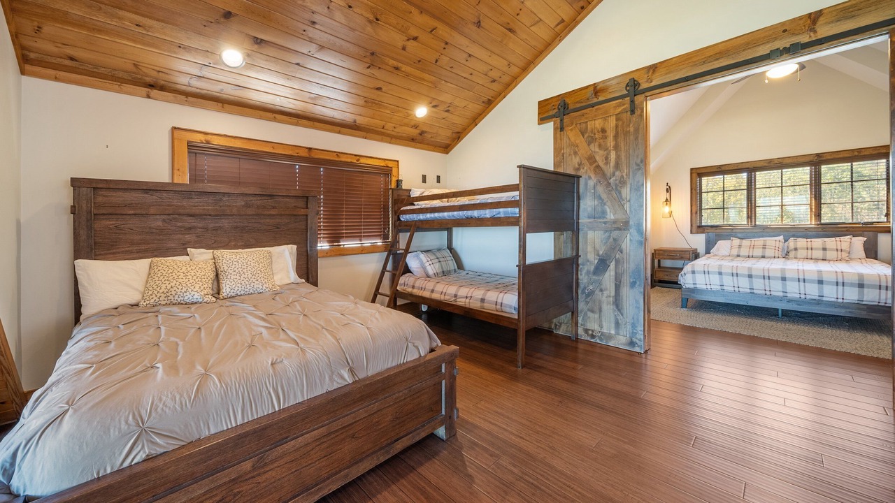 Photo of Bedroom in Elk Park