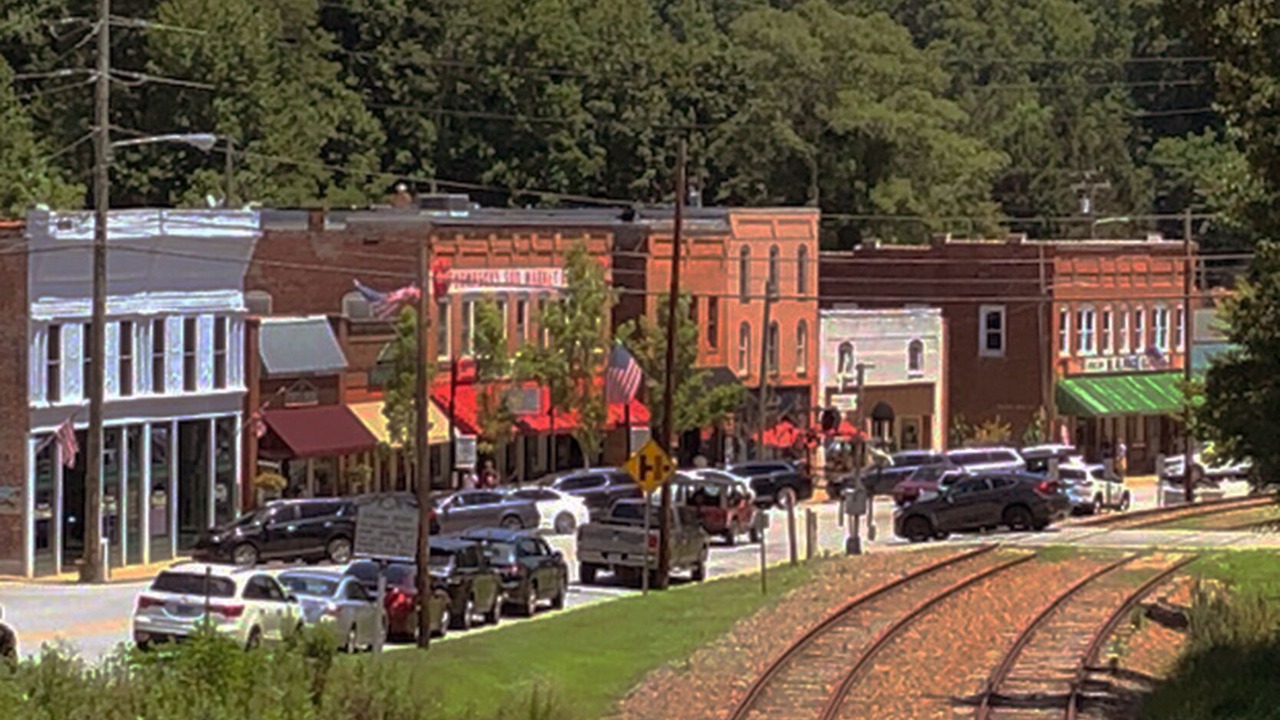 Photo of Others in Saluda