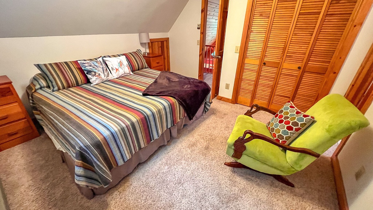 Photo of Bedroom in Lansing