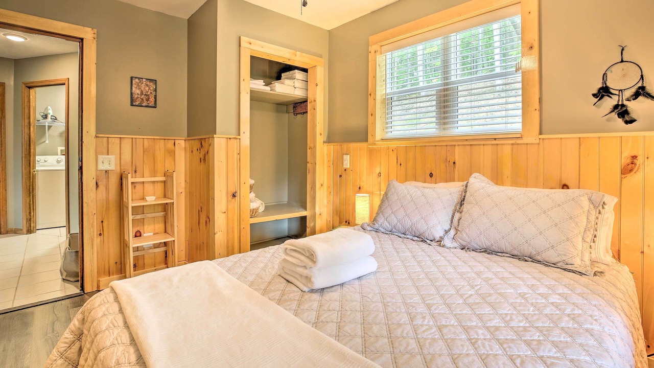 Photo of Bedroom in Rogers