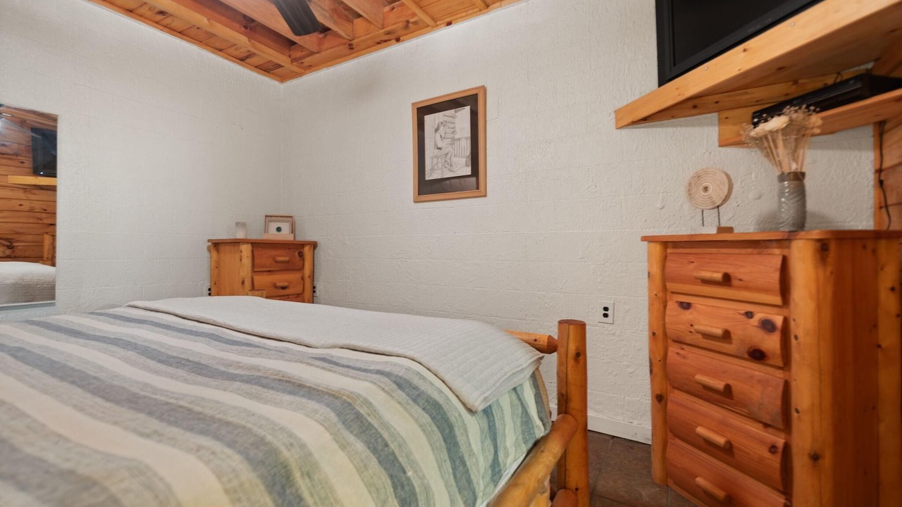 Photo of Bedroom in Rogers