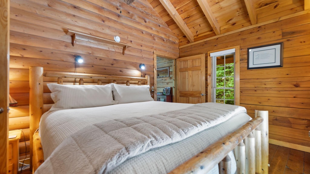 Photo of Bedroom in Rogers