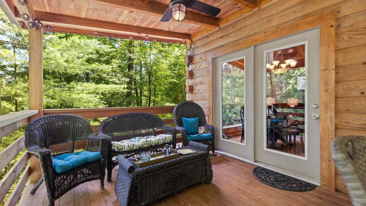 Photo of Patio Balcony in Rogers