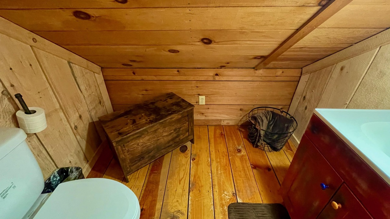 Photo of Bathroom in Zoe