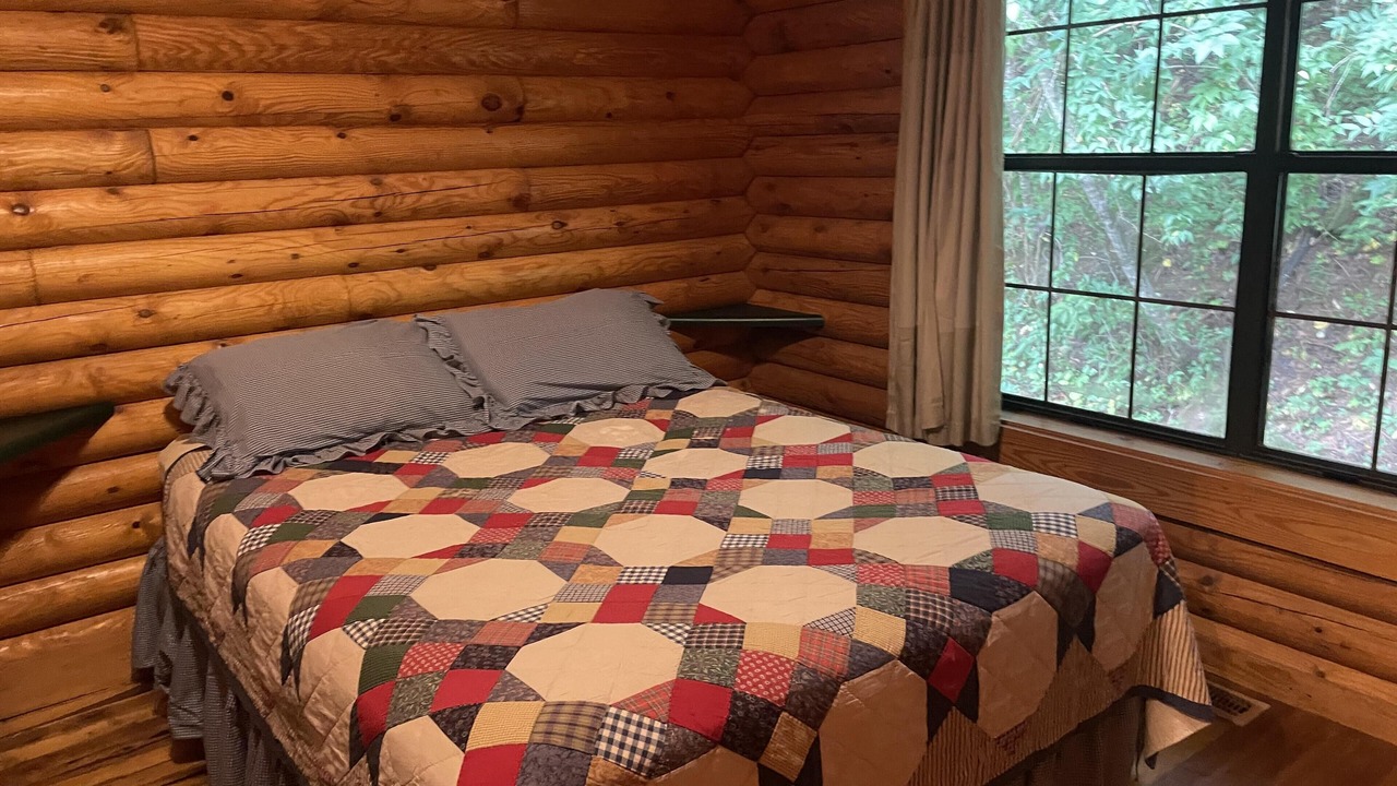 Photo of Bedroom in Slade