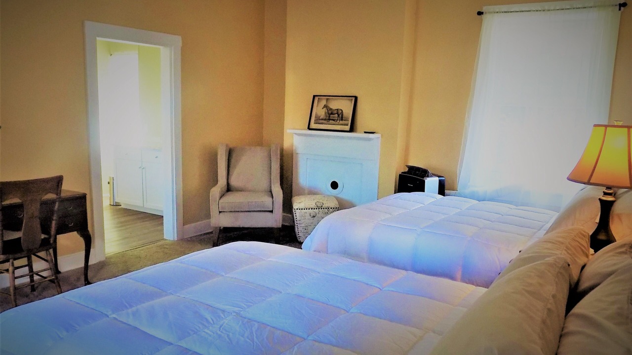 Photo of Bedroom in Maysville