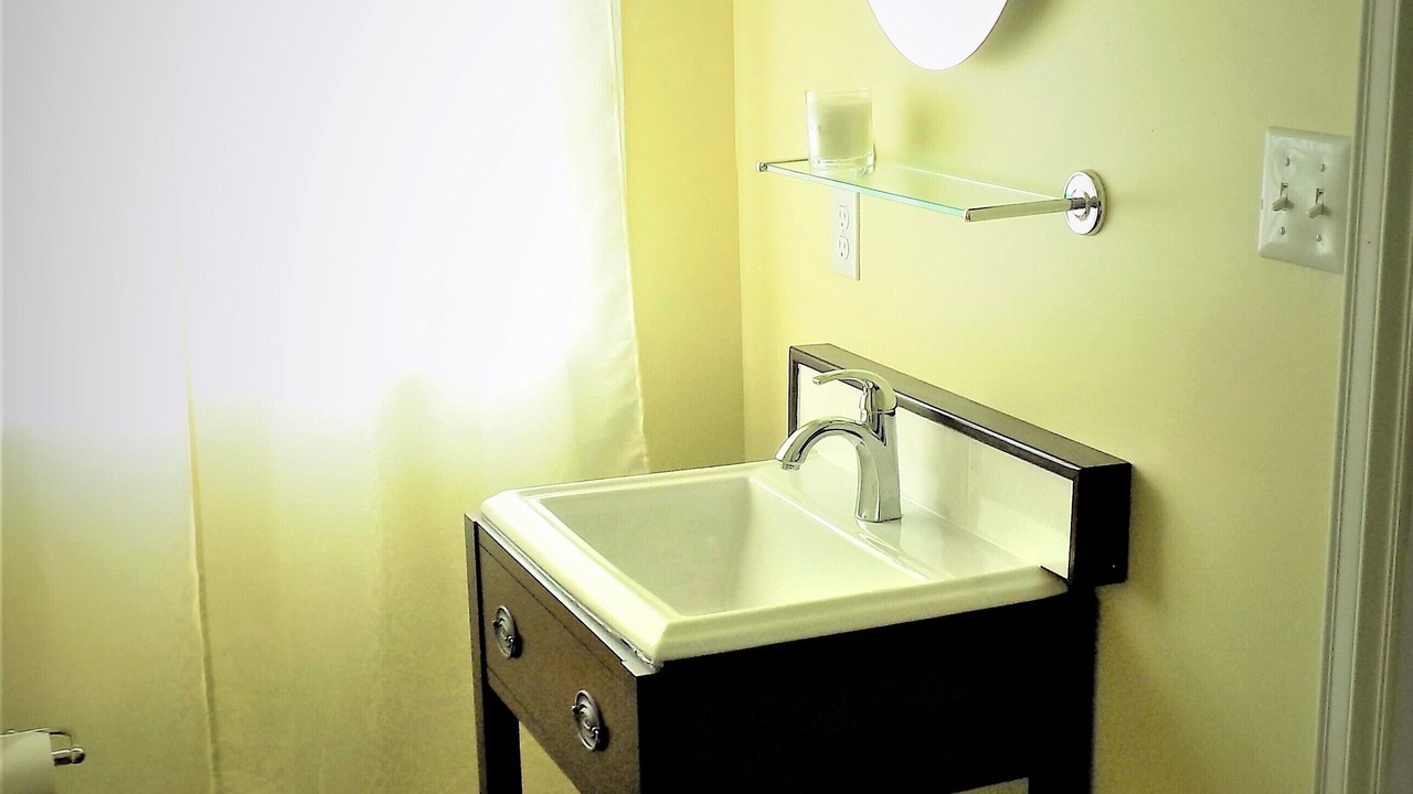 Photo of Bathroom in Maysville