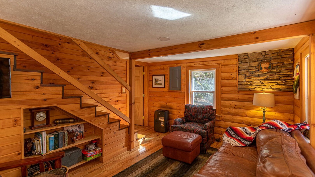 Photo of Livingroom in Fleetwood