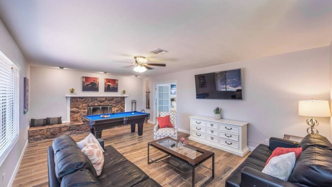 Photo of Livingroom in Spring Valley
