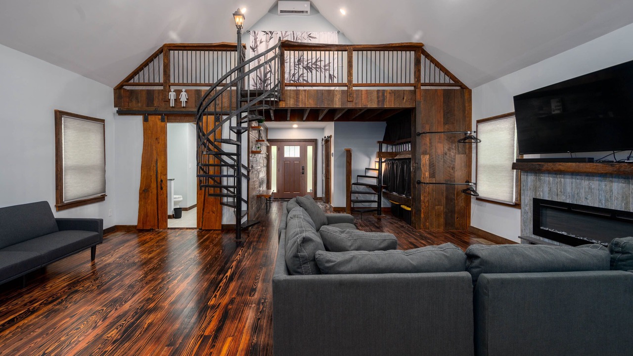 Photo of Livingroom in Hendersonville