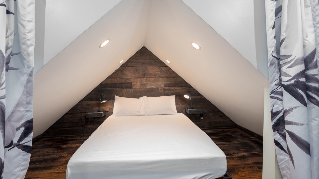 Photo of Bedroom in Hendersonville
