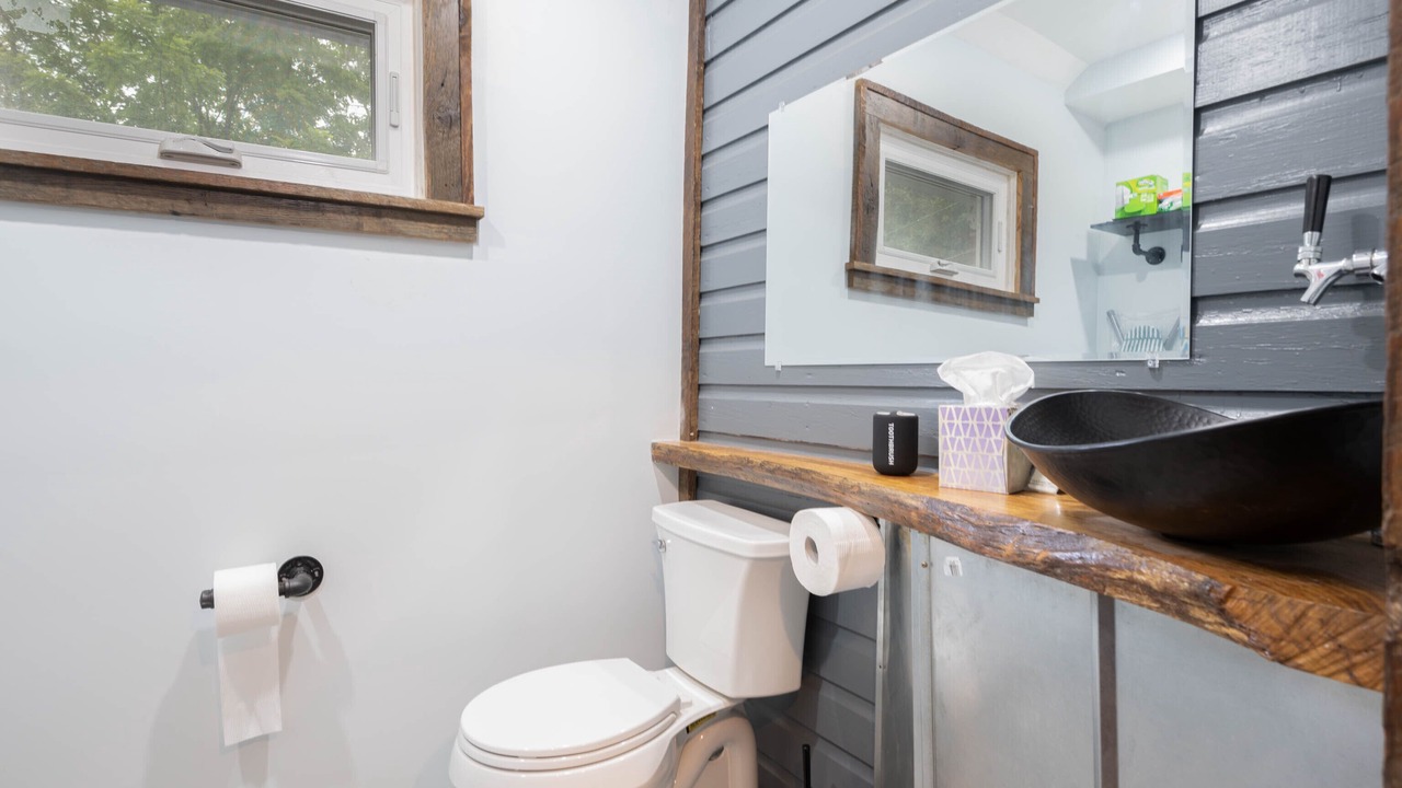 Photo of Bathroom in Hendersonville