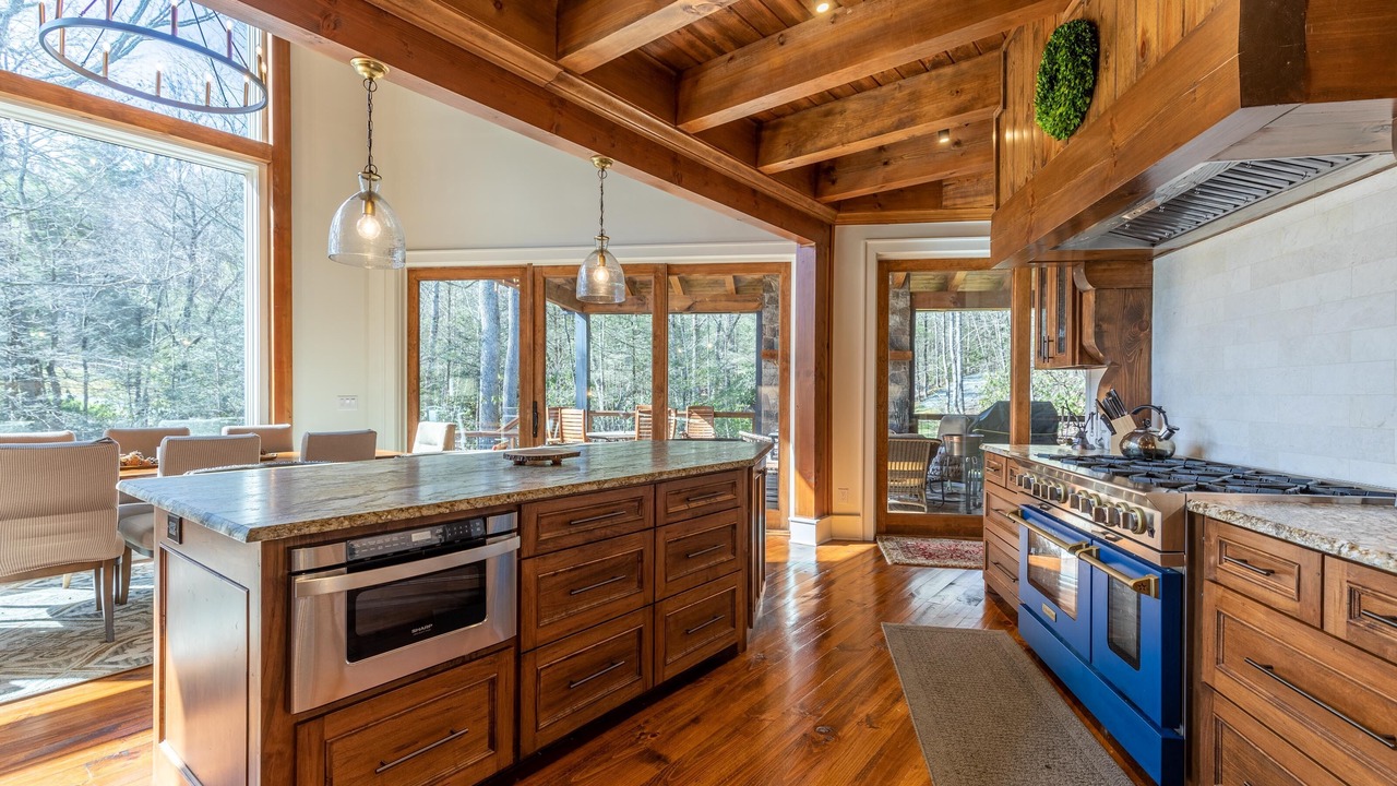 Photo of Kitchen in Blowing Rock