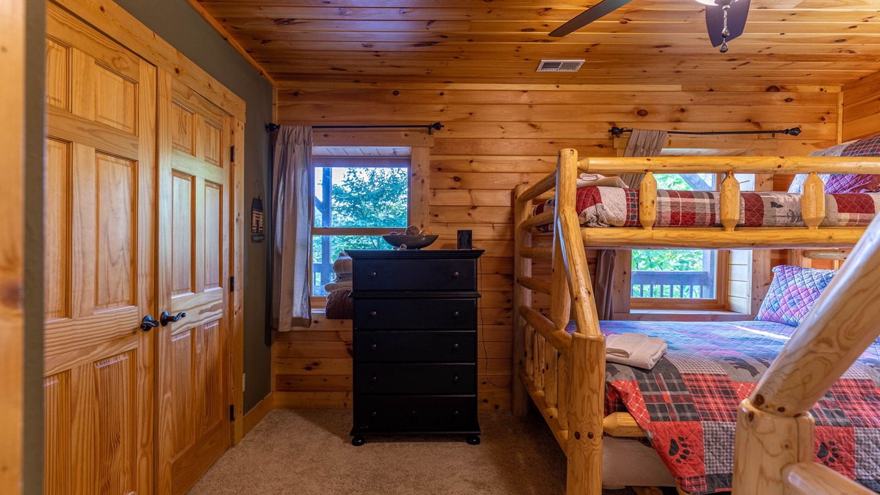 Photo of Bedroom in Sugar Mountain