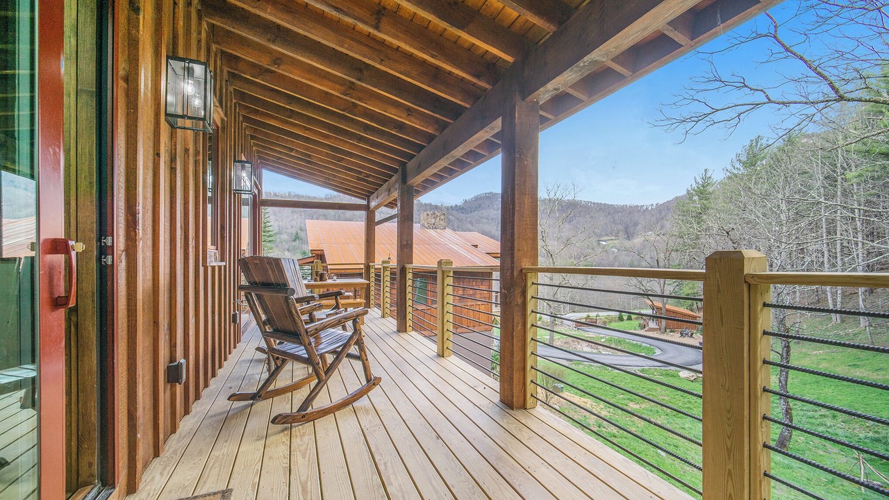 Photo of Patio Balcony in Banner Elk