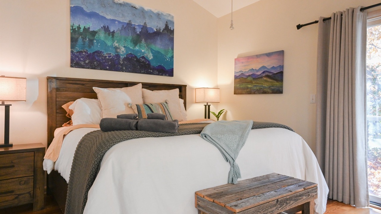 Photo of Bedroom in Swannanoa