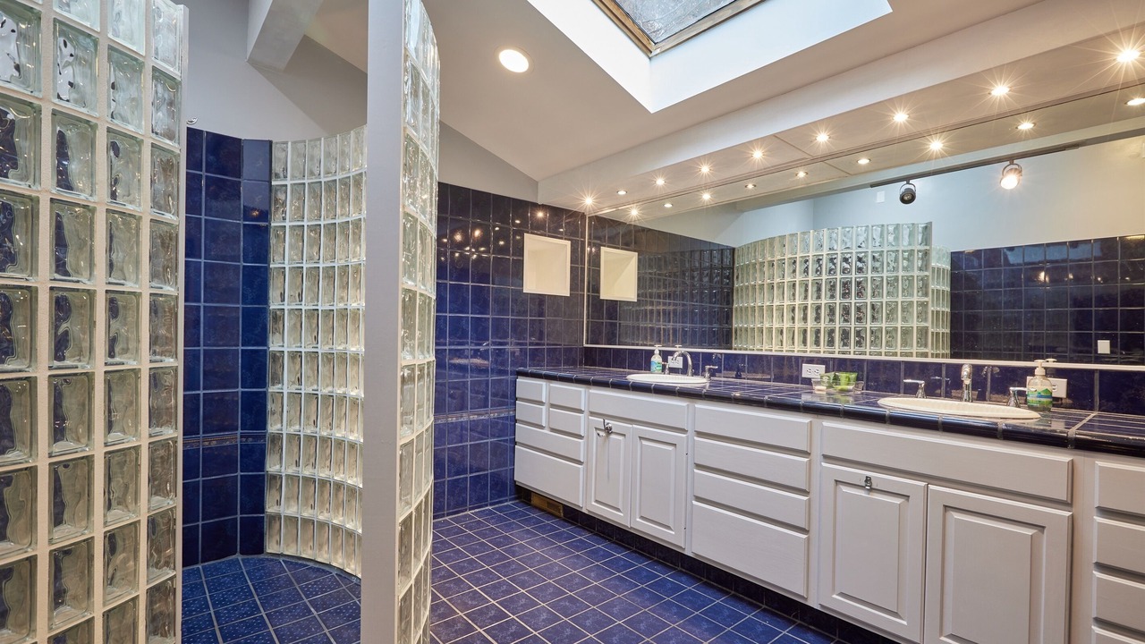 Photo of Bathroom in Swannanoa