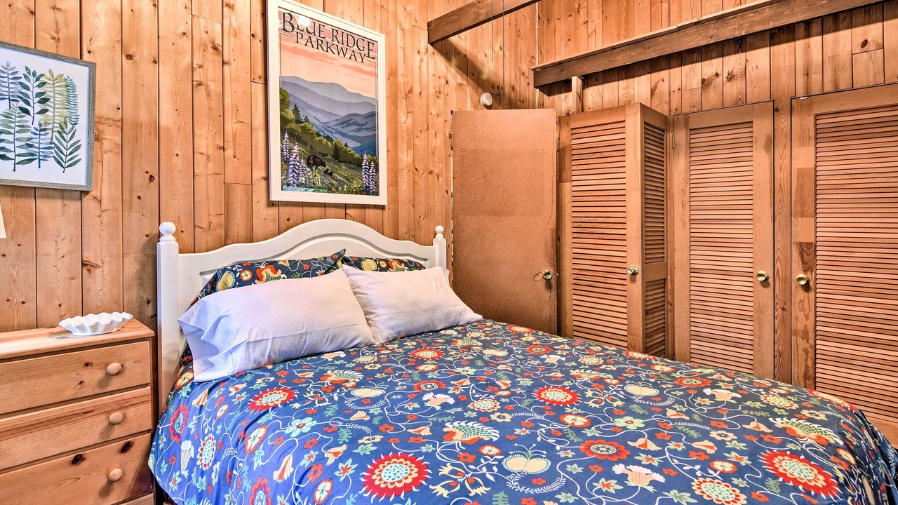 Photo of Bedroom in Newland