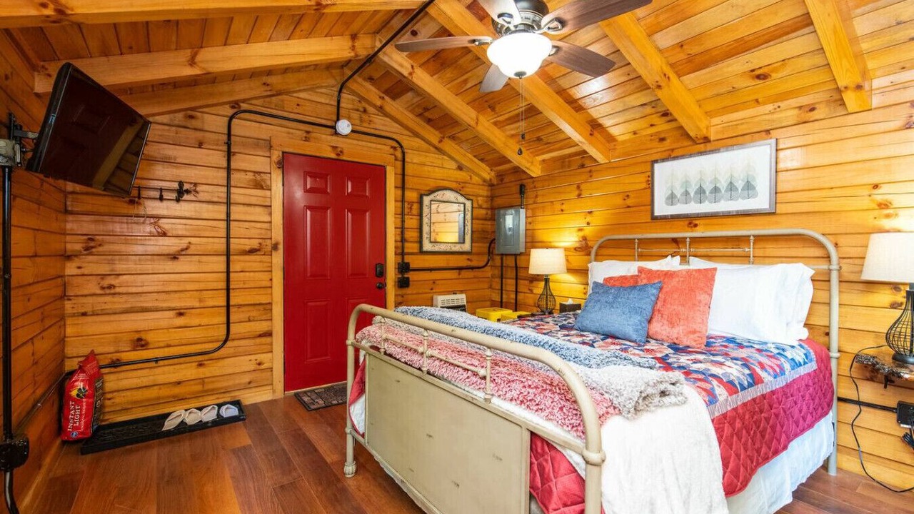 Photo of Bedroom in Rogers