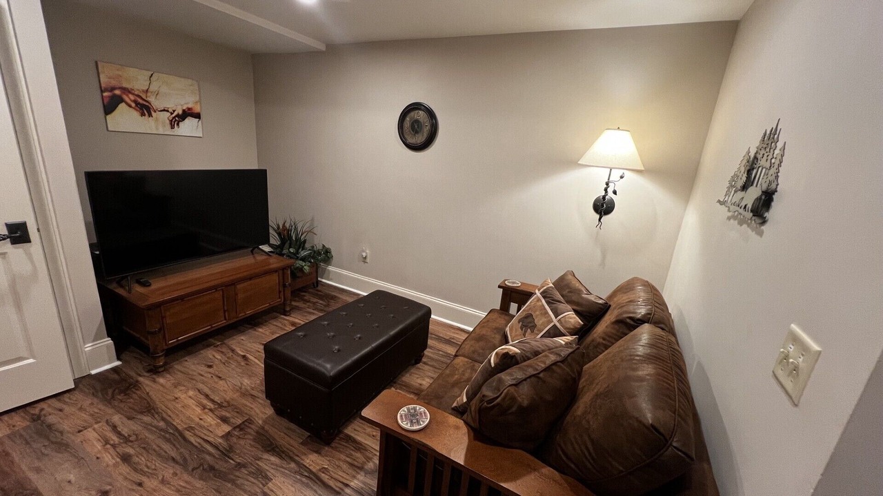 Photo of Livingroom in Fletcher