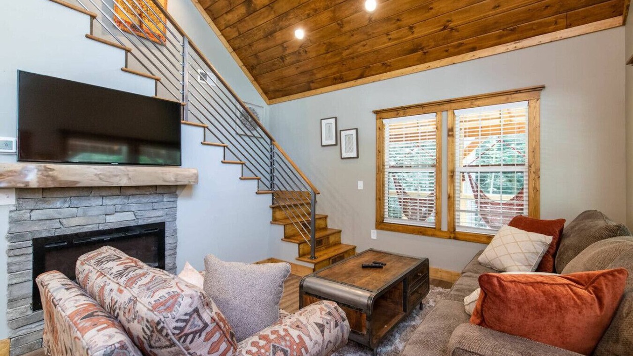 Photo of Livingroom in Rogers