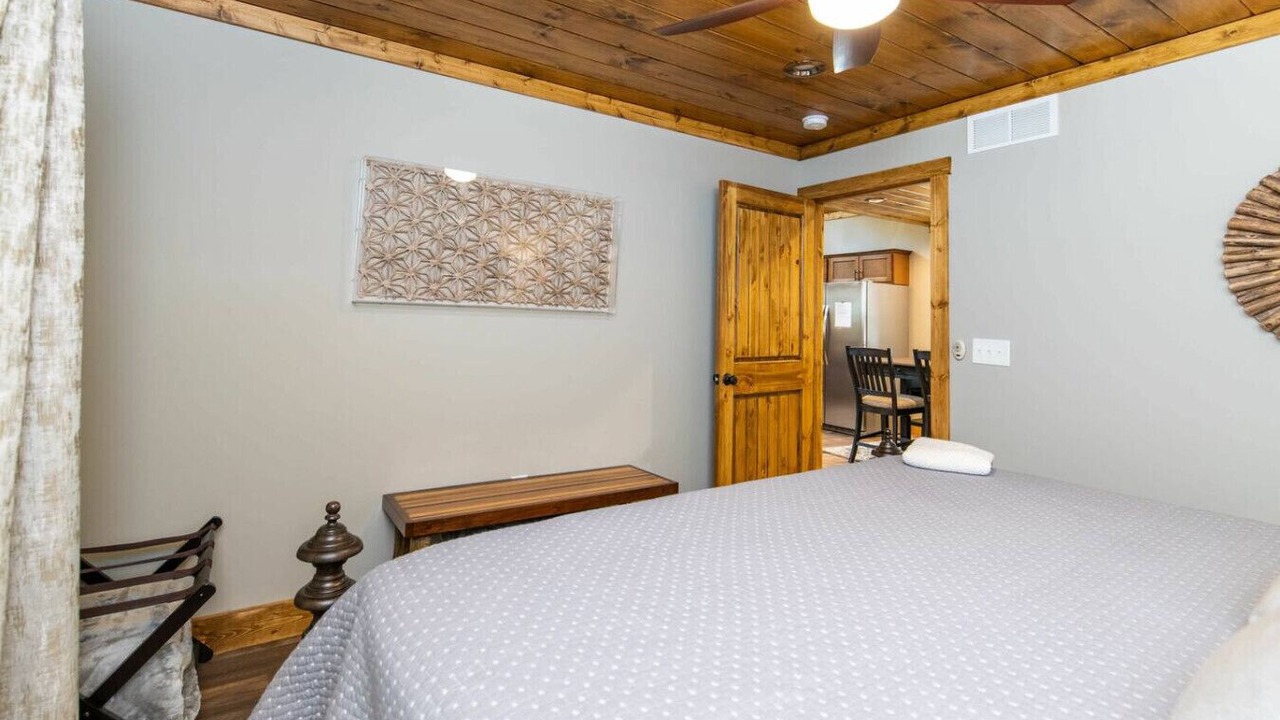 Photo of Bedroom in Rogers