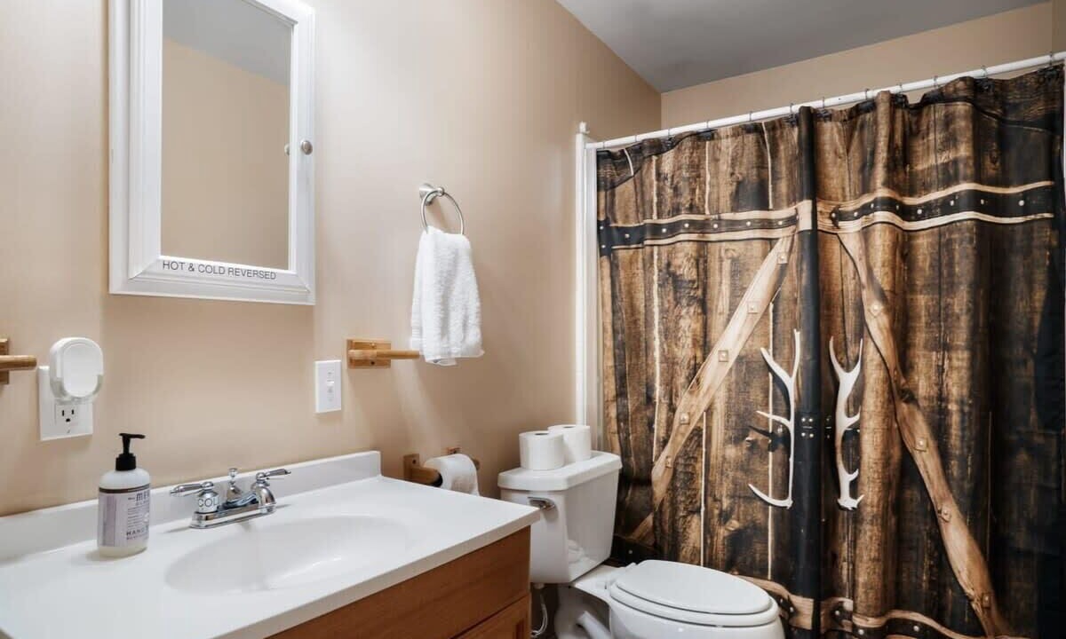 Photo of Bathroom in Great Cacapon